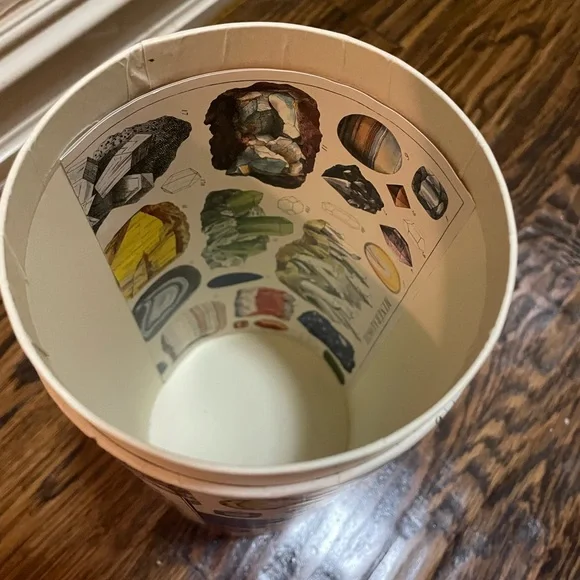 UNOPENED, New Vintage Mineralogy Puzzle in Tube - Picture 5 of 6